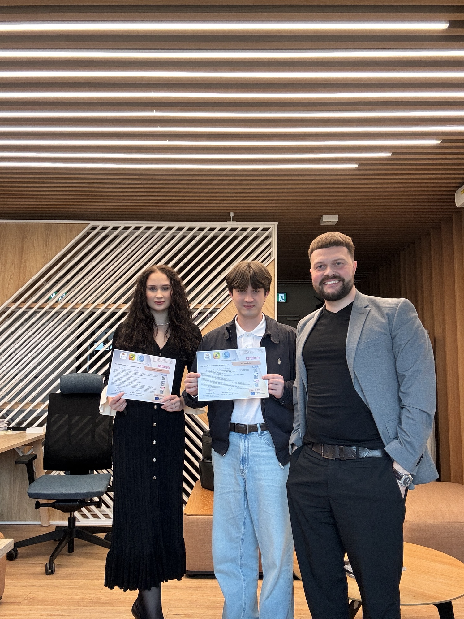 Certificate recipients with Dr Habil. Yan Kapranov